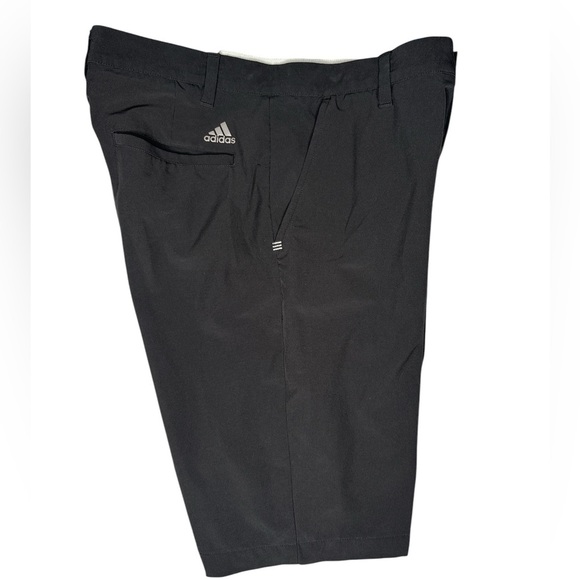 Adidas Men's Black ultimate 365 Golf Shorts - Picture 4 of 5